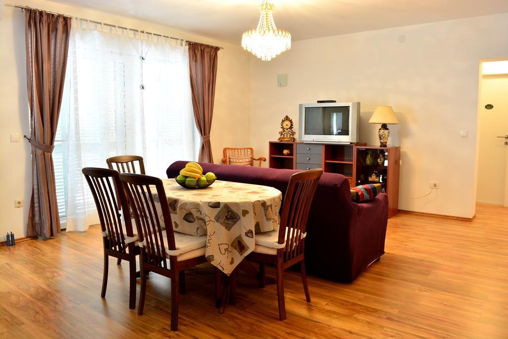 Apartments M&B Podstrana Exterior photo